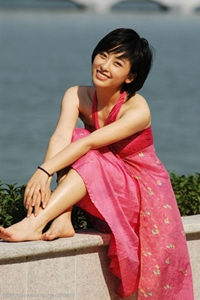 张丽被黑人玩到翻白眼,跨文化交流，欢笑中见尊重-4